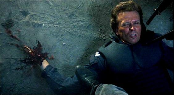 A Murphy le revientan la mano